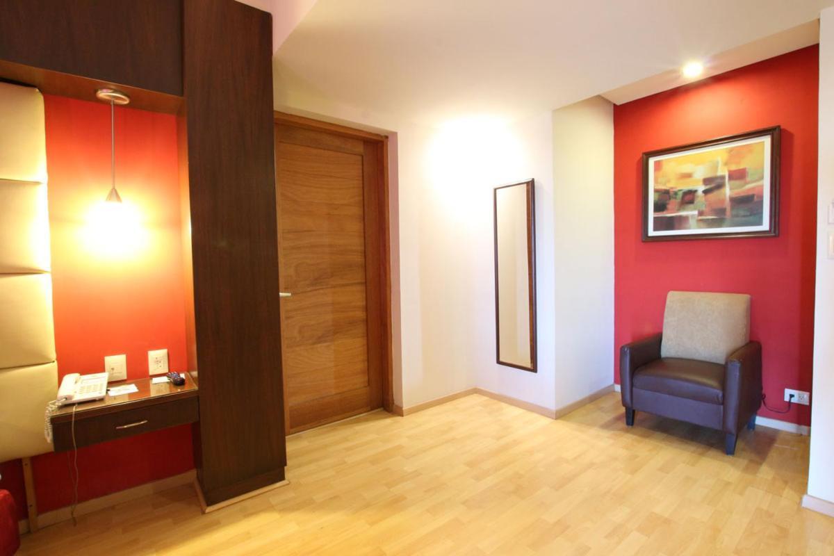 Hotel Colon Plaza Business Class Nuevo Laredo Eksteriør billede