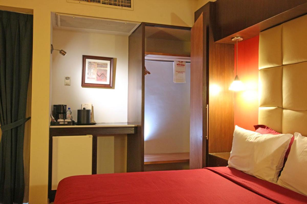 Hotel Colon Plaza Business Class Nuevo Laredo Eksteriør billede