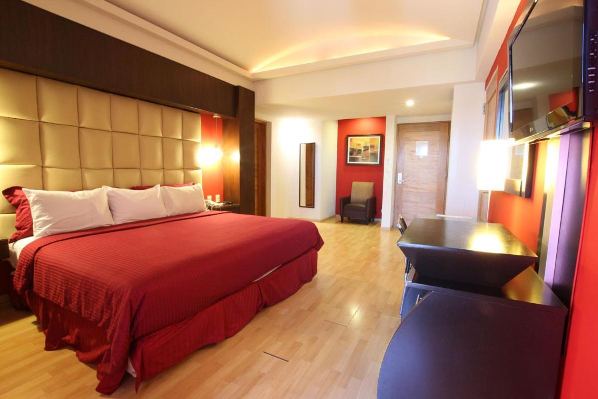 Hotel Colon Plaza Business Class Nuevo Laredo Eksteriør billede