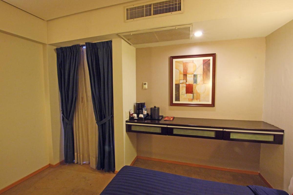 Hotel Colon Plaza Business Class Nuevo Laredo Eksteriør billede