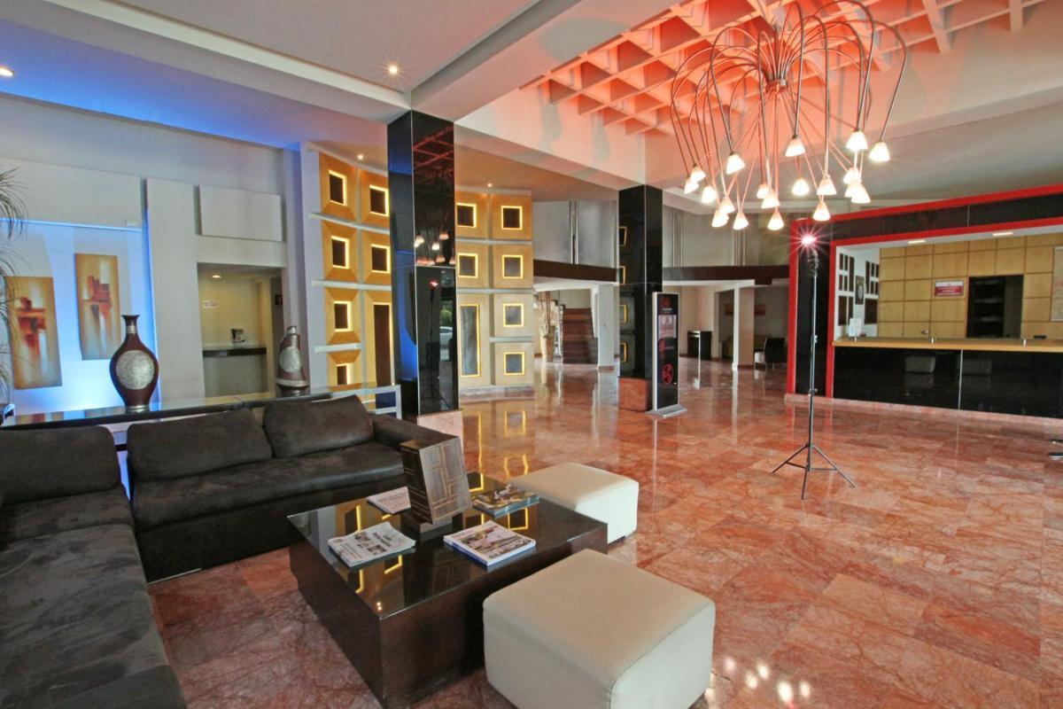 Hotel Colon Plaza Business Class Nuevo Laredo Eksteriør billede
